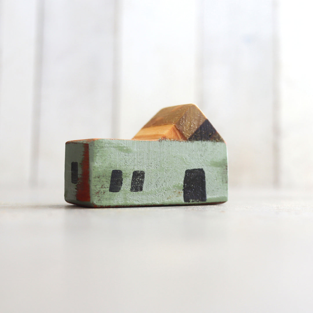 Tiny Wooden Houses