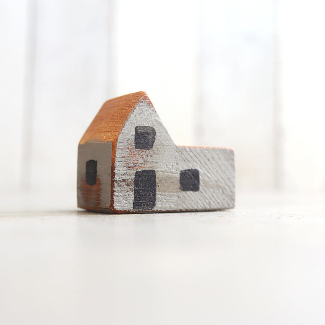 Tiny Wooden Houses