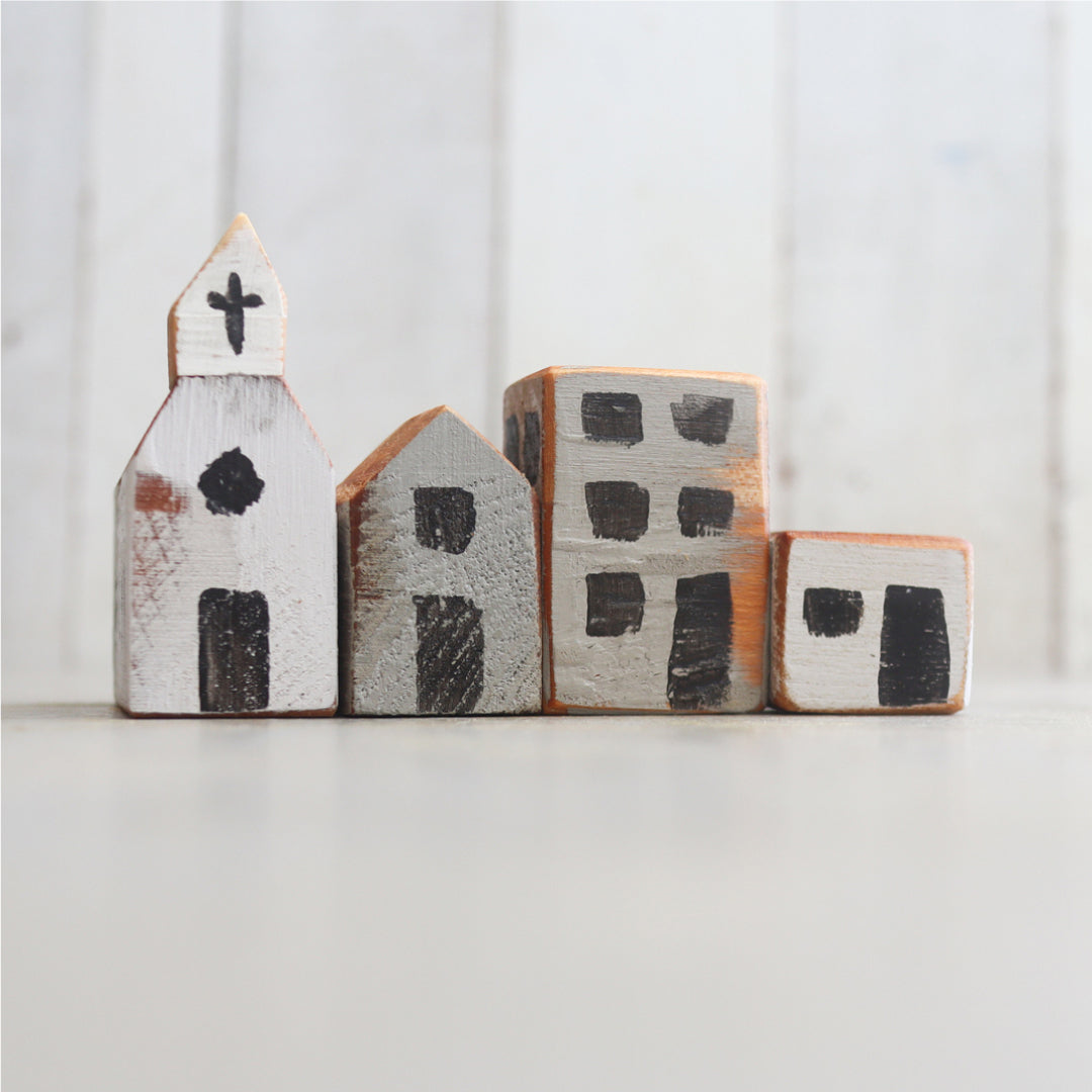 Tiny Wooden Houses